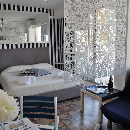 Flat For 3 Persons Near The 酒店 3*