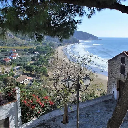 Flat For 3 Persons Near The 3* سبرلونغا